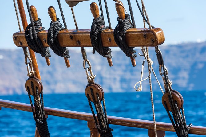 Santorini Volcano and Hot Springs Cruise Tour from Fira Old Port - Who should book this experience