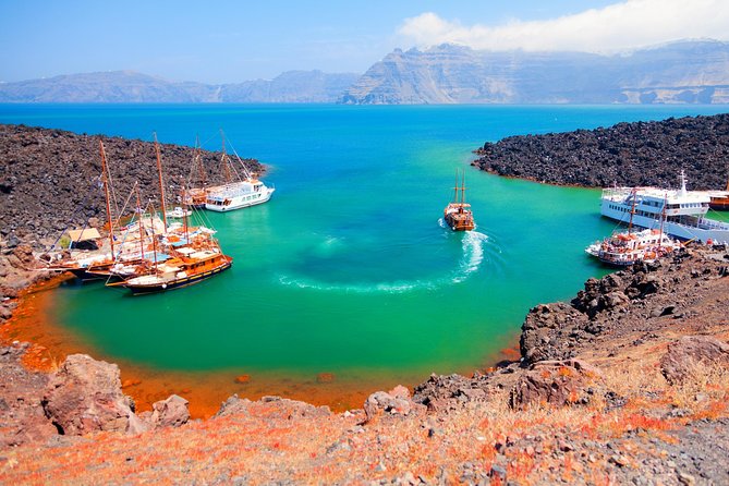 Santorini Volcano Sunset Cruise with Dinner - Reaching the old port below Fira