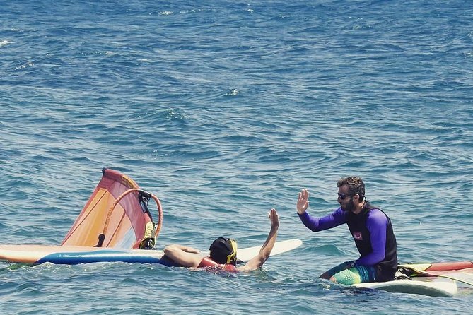 Santorini Windsurfing lessons - Why the small group size makes a difference
