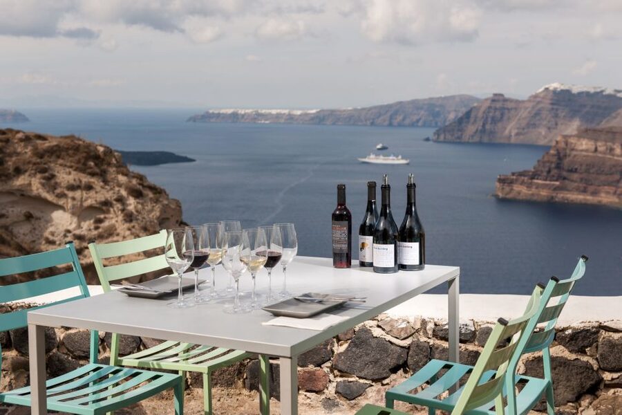 Santorini Wine Roads: Tour of 3 Wineries with a Sommelier - Should you book it?