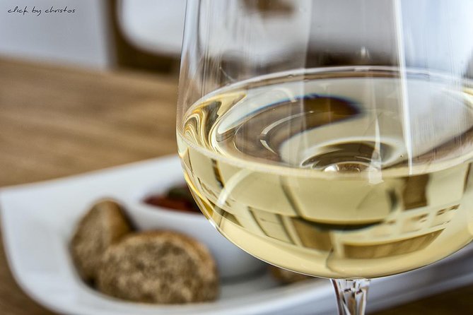 Santorini Wine Tasting & Food Pairing :Taste good life at Santorini - Key points to know before booking