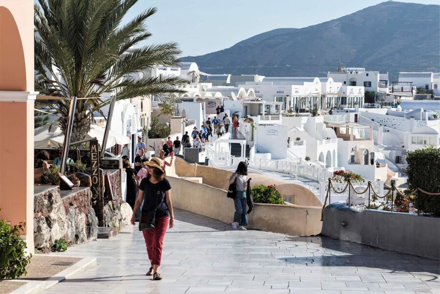 Santorini without Barriers: Accessible 5-Hour Private Tour - Why this private Santorini tour matters for accessible sightseeing