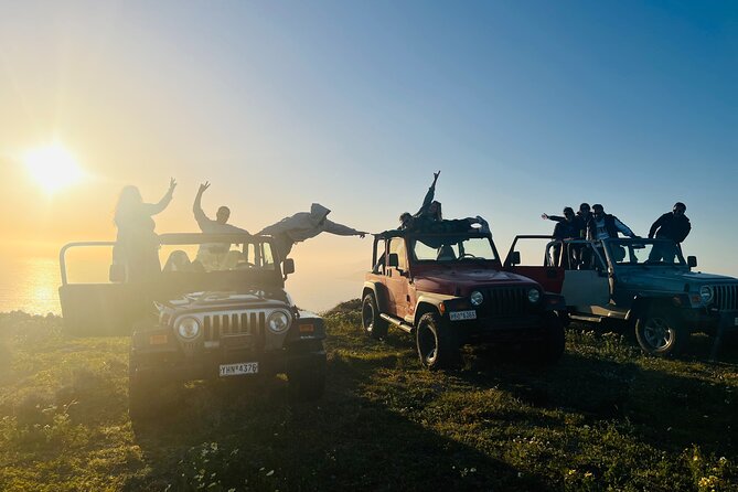 Santorini Wrangler Jeep Afternoon Convoy Tour - Starting the convoy and handling the Wrangler