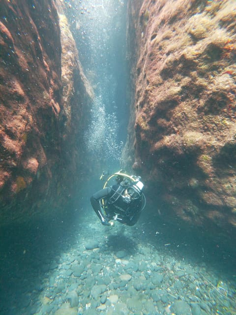 Scuba Diving in the Volcanic Caldera/shorelines of Santorini - Starting at Navy’s Waterworld Dive Center
