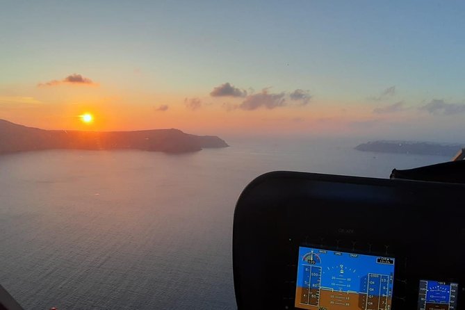 Shared Helicopter Tour Santorini 20 minutes - 2 passengers - Meeting point, timing, and what to expect