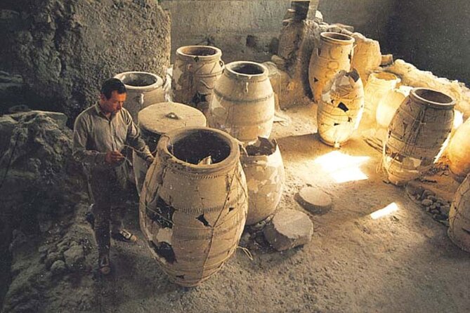 Small Group Santorini Discovery Tour with Lunch and Wine Tasting - Pyrgos, the island’s hilltop village
