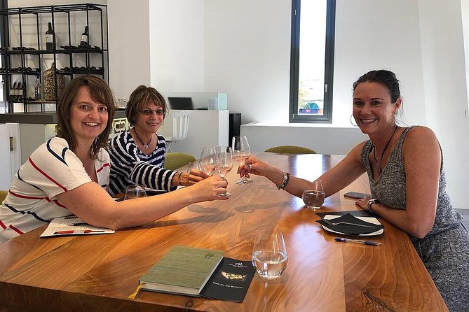 The Art of Wine - A Real taste of Santorini - Guides can shape the experience