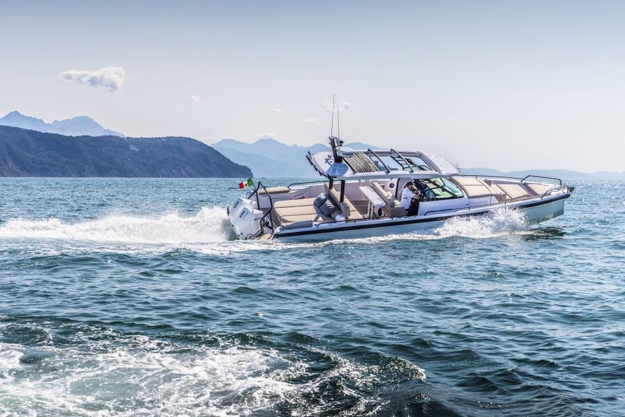 The Fastest All Inclusive Private Motor Yacht in Santorini - Key Points Before You Book