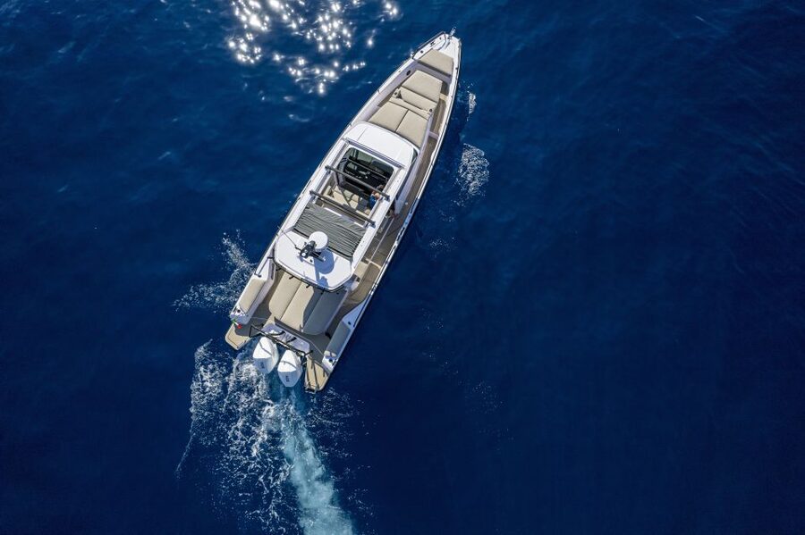 The Fastest All Inclusive Private Motor Yacht in Santorini - From Your Hotel to the Marina