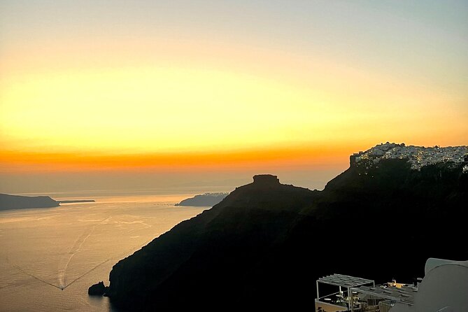 The Highlights of Santorini on a Mini Bus Daily Sunset Tour - One afternoon, five sides of Santorini