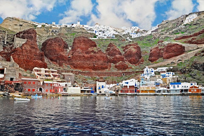 Thirassia Island: 6hr Private Tour with Lunch from Santorini - Crossing from Ammoudi Bay to Korfos