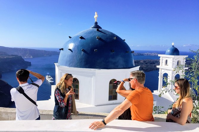Top Santorini Attractions: 5-Hour Custom Private Tour with Local - Oia: Famous Views, Shopping, and Sunset Timing