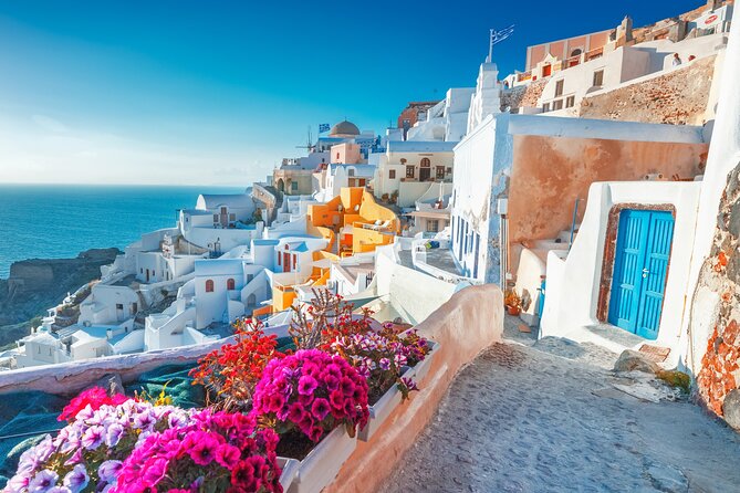 Top Spots Bus Tour in Santorini with Transportation - Oia is the reason many people book
