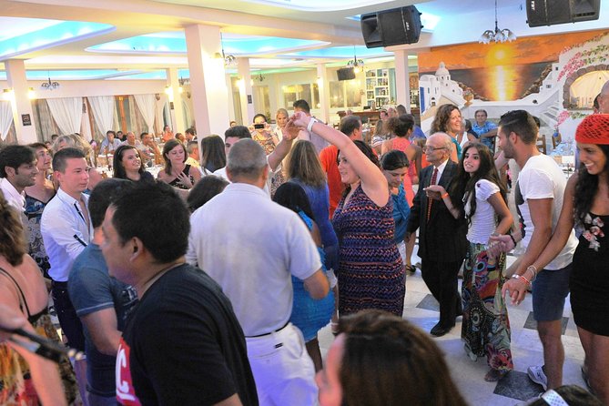 Traditional Greek Night live Music & Dinner Show in Santorini - What the evening does well, and where it falls short
