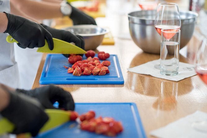 Traditional Kouzina Santorini Cooking Experience - Key points to know before booking