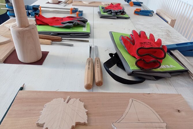Woodcarving Workshop in Santorini - Key points to know before booking