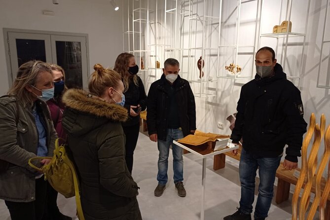 Woodcarving Workshop in Santorini - Why this small workshop works so well in Santorini
